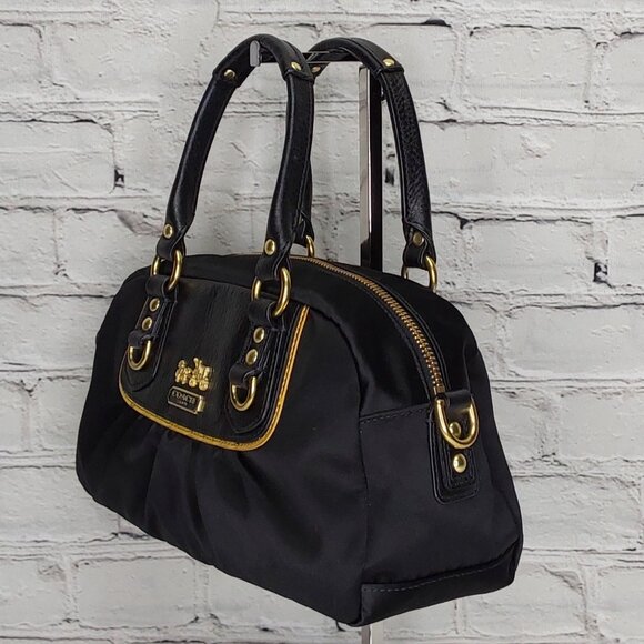 COACH 'GABRIELLE' POCHETTE BAG LEATHER STRAP GOLD CREED - Picture 5 of 16